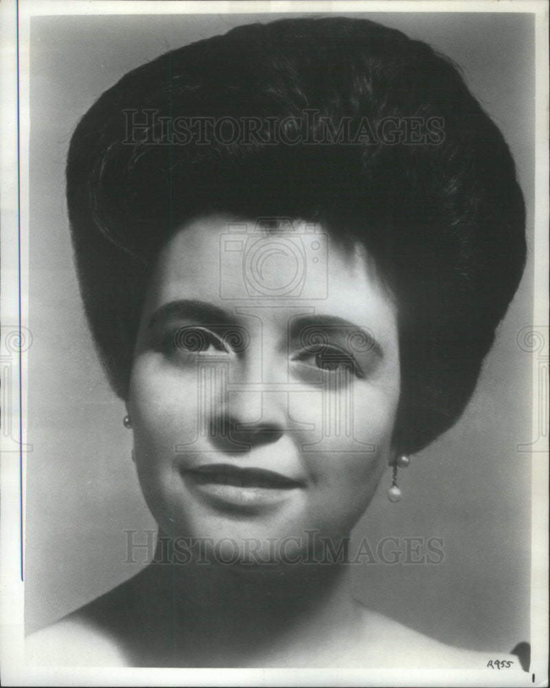 1968 Press Photo Judith Raskin Soprano with Metropoitian Opera Association - Historic Images