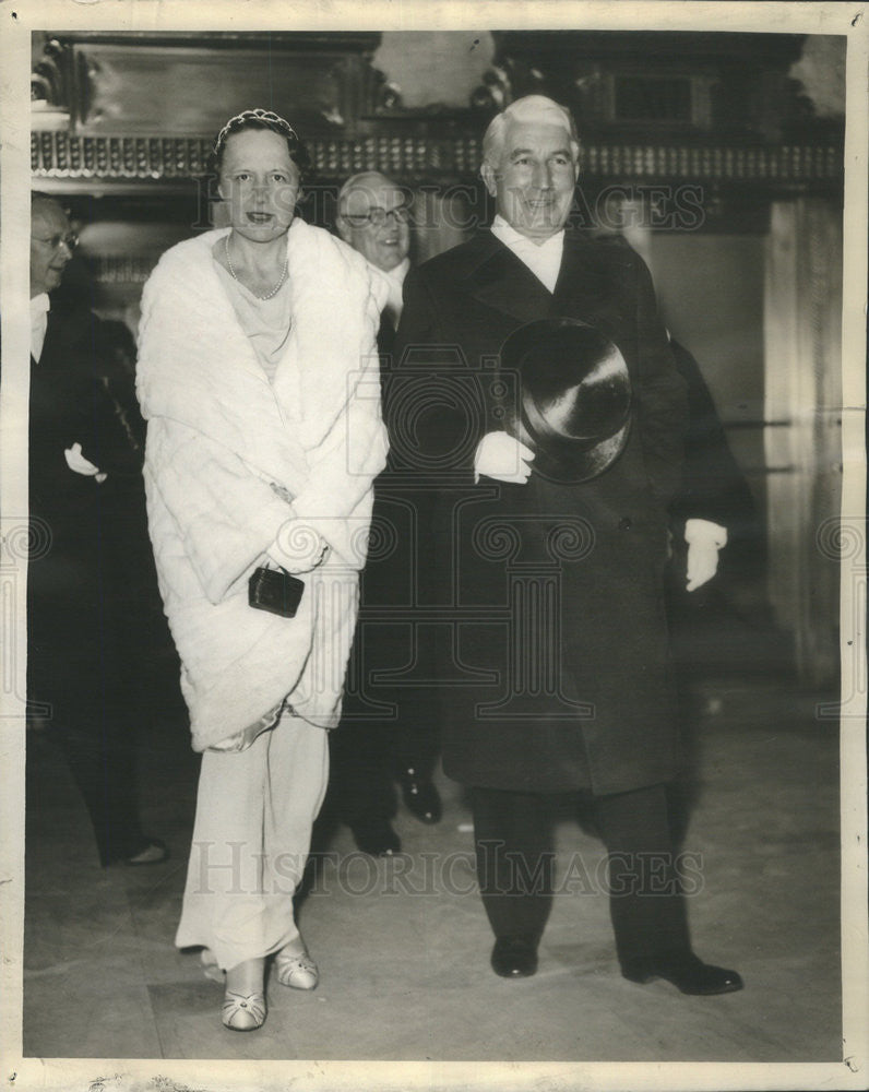 1934 Press Photo Mr and Mrs Geo Rossetter attend the Opera - Historic Images