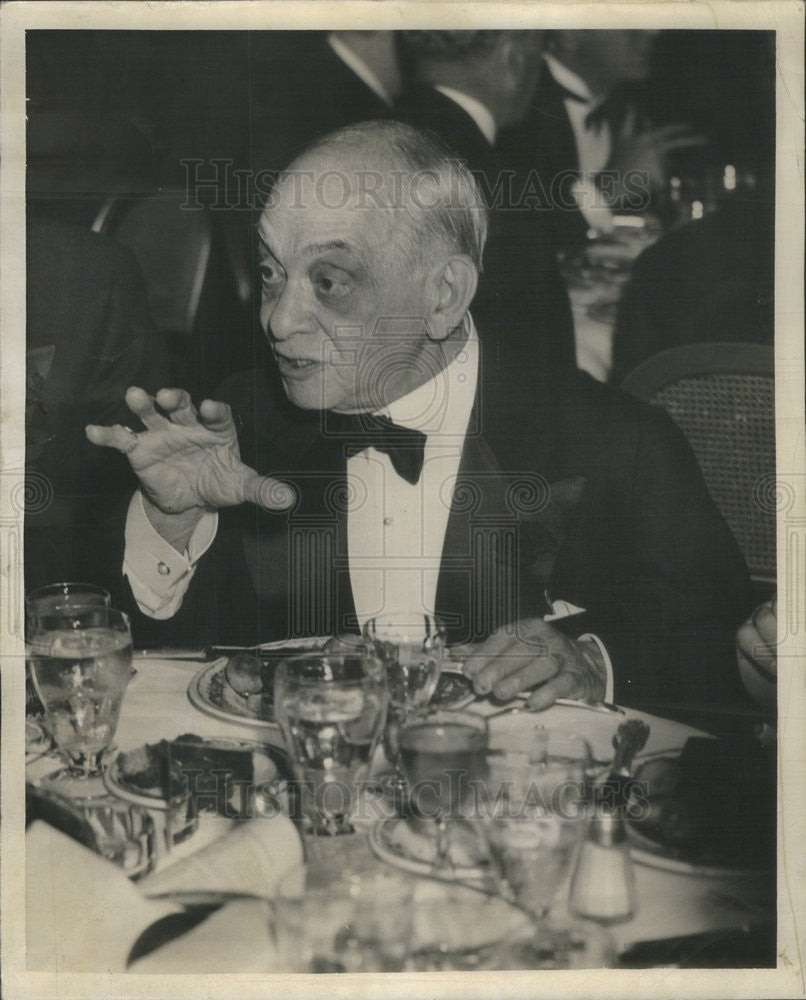 1940 Press Photo Maurice Rothschild at dinner at Stevens Hotel - Historic Images