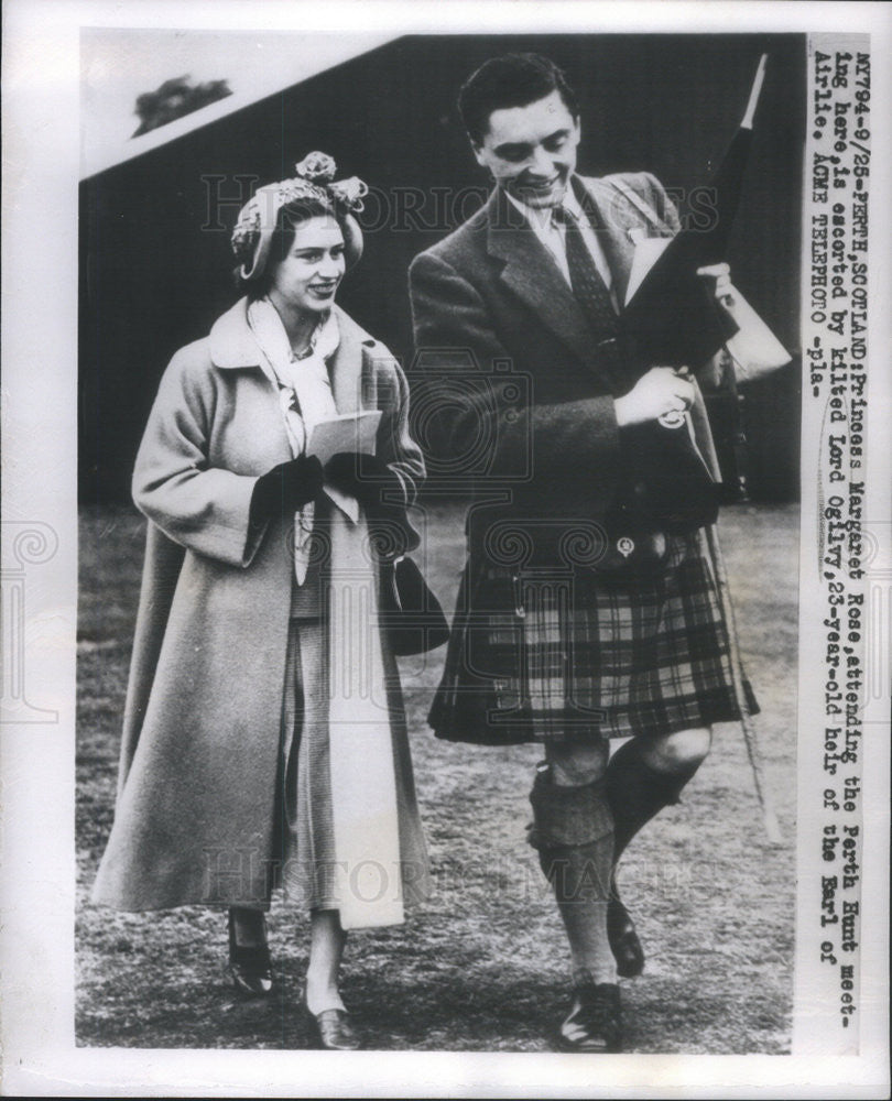 1949 Press Photo Lord Ogilvy of Scotland &amp; Princess Margaret Rose at Perth Hunt - Historic Images