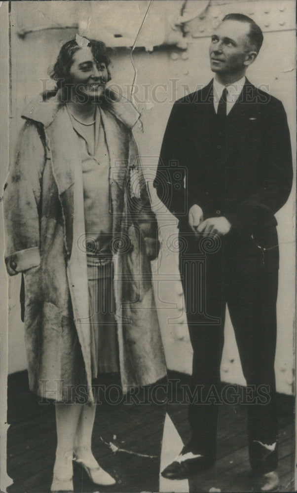 1907 Press Photo Unknown fashionable man and woman - Historic Images