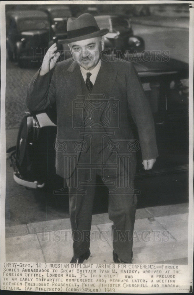 1943 Press Photo Ivan Maisky, Soviet ambassador arrives in London. - Historic Images