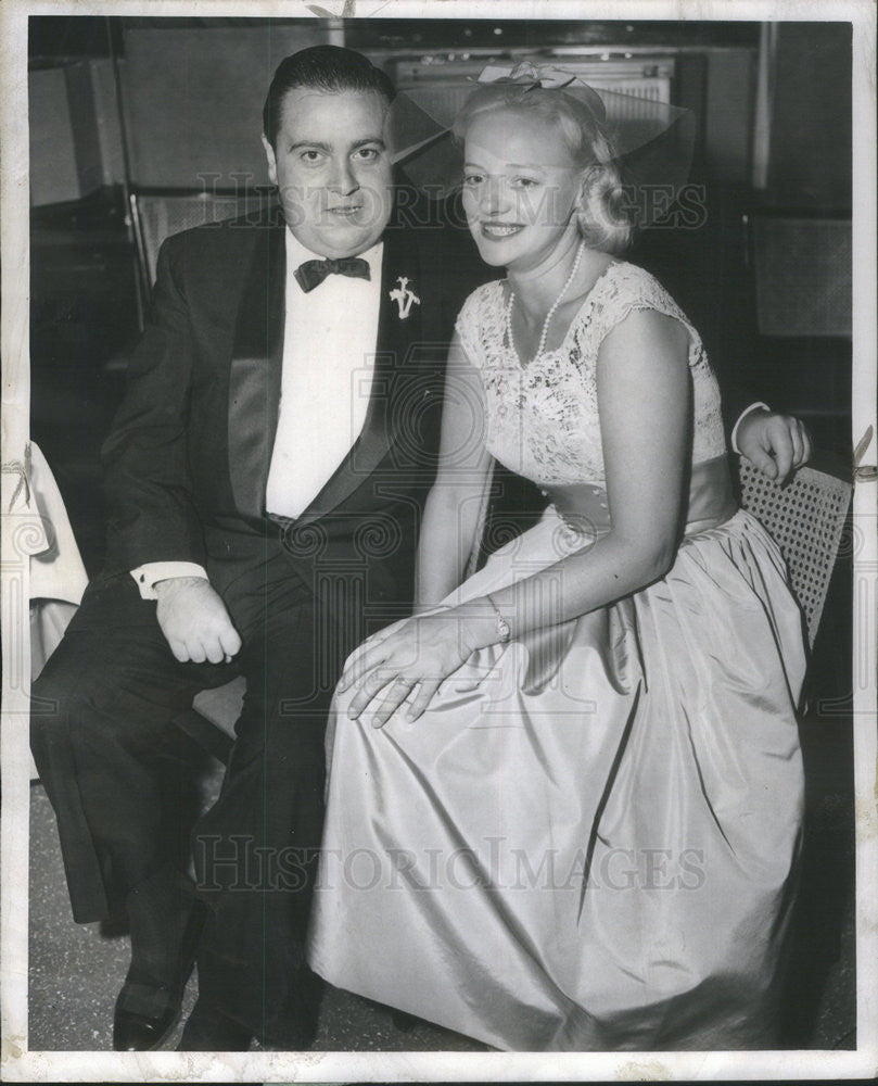 1957 Press Photo Mr Mrs C. Goodrich Littlefield Jr Wedding Supper - Historic Images