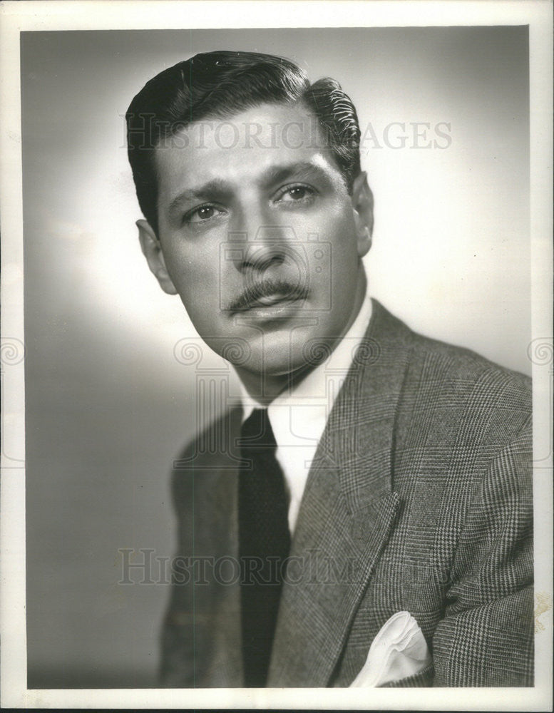 1946 Press Photo Ken Roberts, WGN-Mutual, "Quick as a Flash" - Historic Images