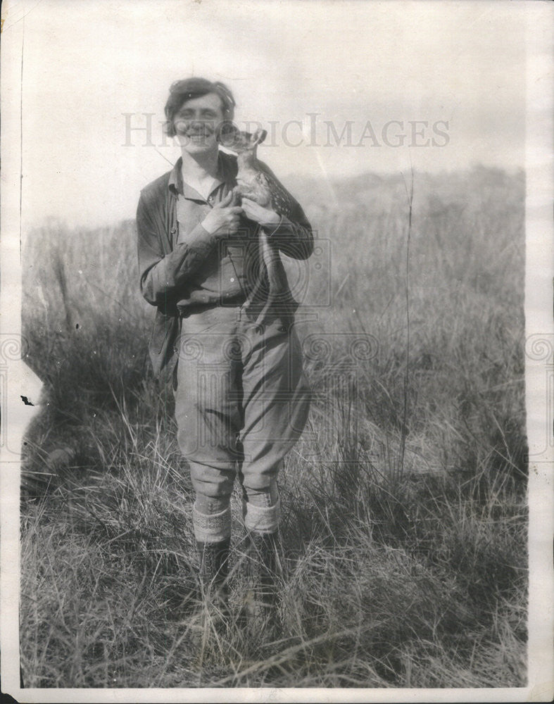 Undated Press Photo Mrs Diego Suarez with a fawn - Historic Images