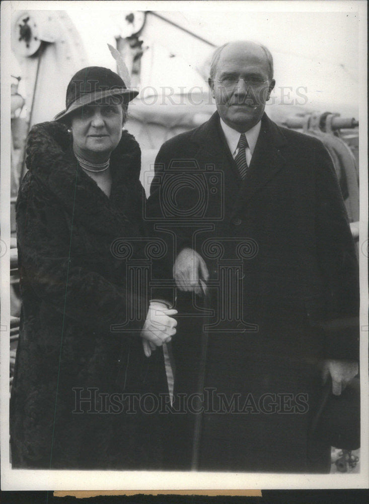 1932 Press Photo Mr. &amp; Mrs. Silas H. Strawn, return from trip abroad. - Historic Images