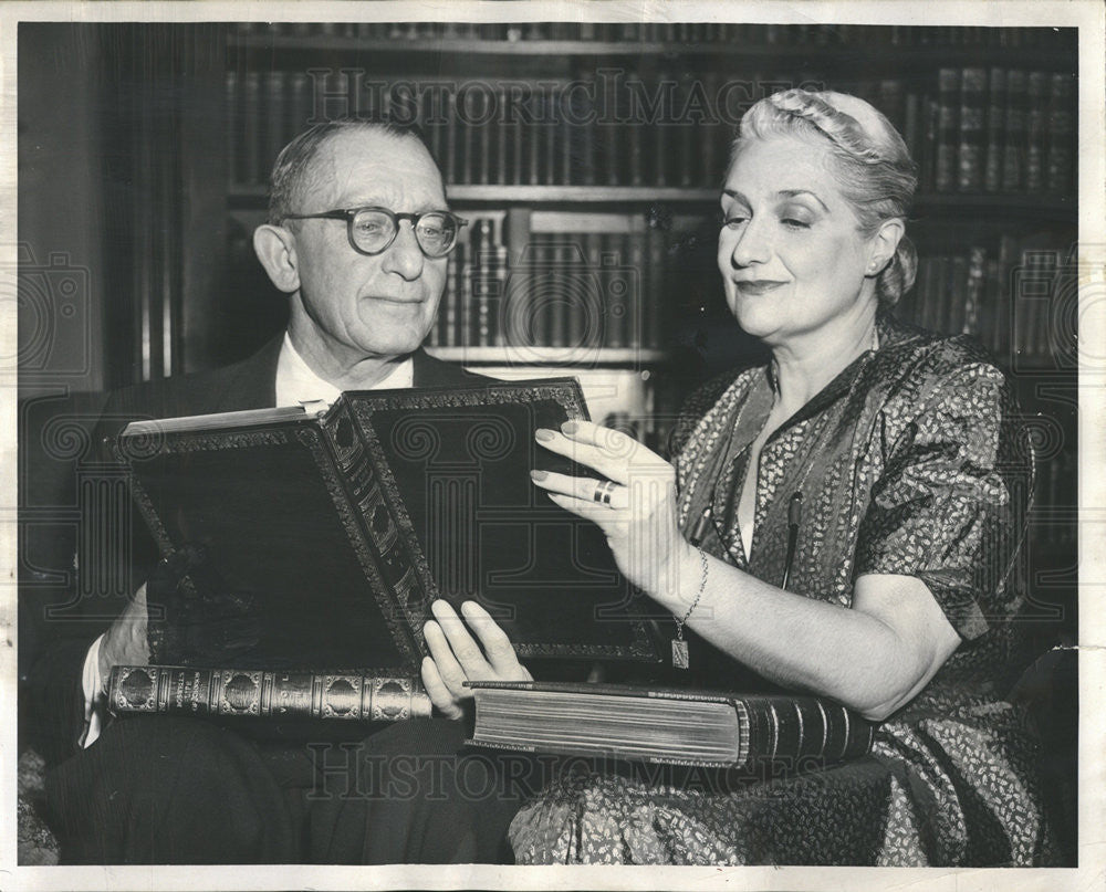 1954 Press Photo Dr Louis Maison and Mrs J.M Braude at Brandeis U - Historic Images