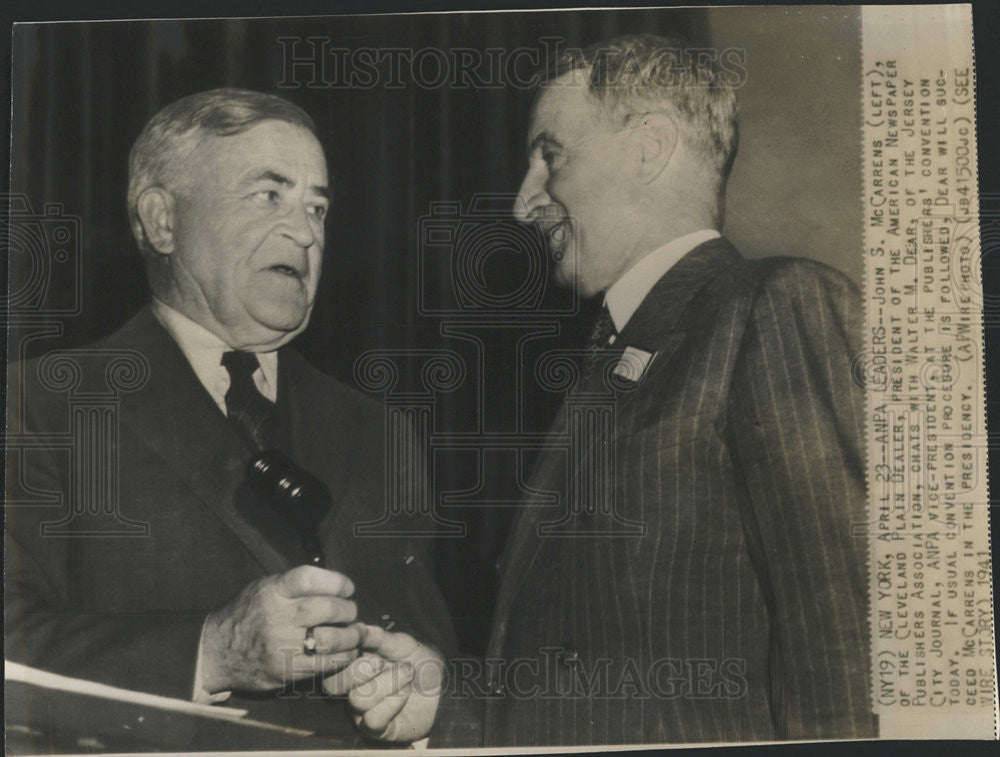 1941 Press Photo John McCarrens, Walter Dear, Publisher&#39;s Convention - Historic Images