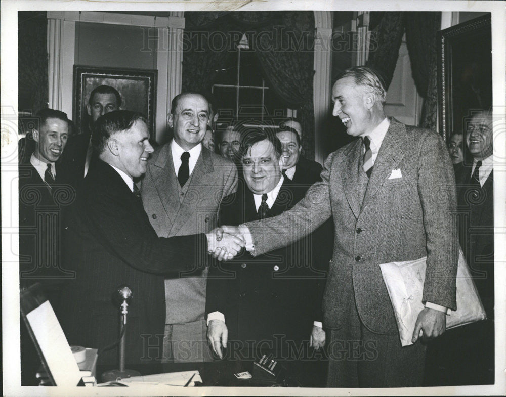 1940 Press Photo NY Mayor La Guardia, Edward McGrady, Michael Cashal, Dan Rugg - Historic Images