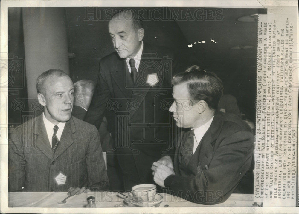 1943 Press Photo Undersecretary of War Robert Patterson, Edward McGrady - Historic Images