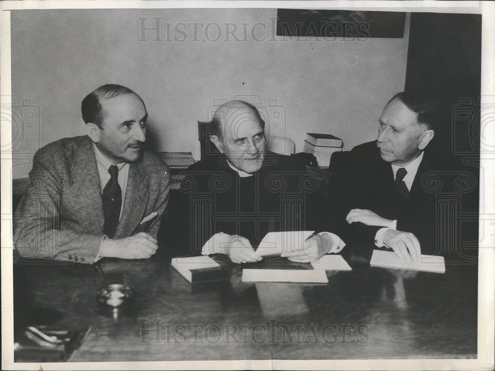 1934 Press Photo Edward F. McGrady Assistant Sec. Labor Archbishop Edward Hanna - Historic Images