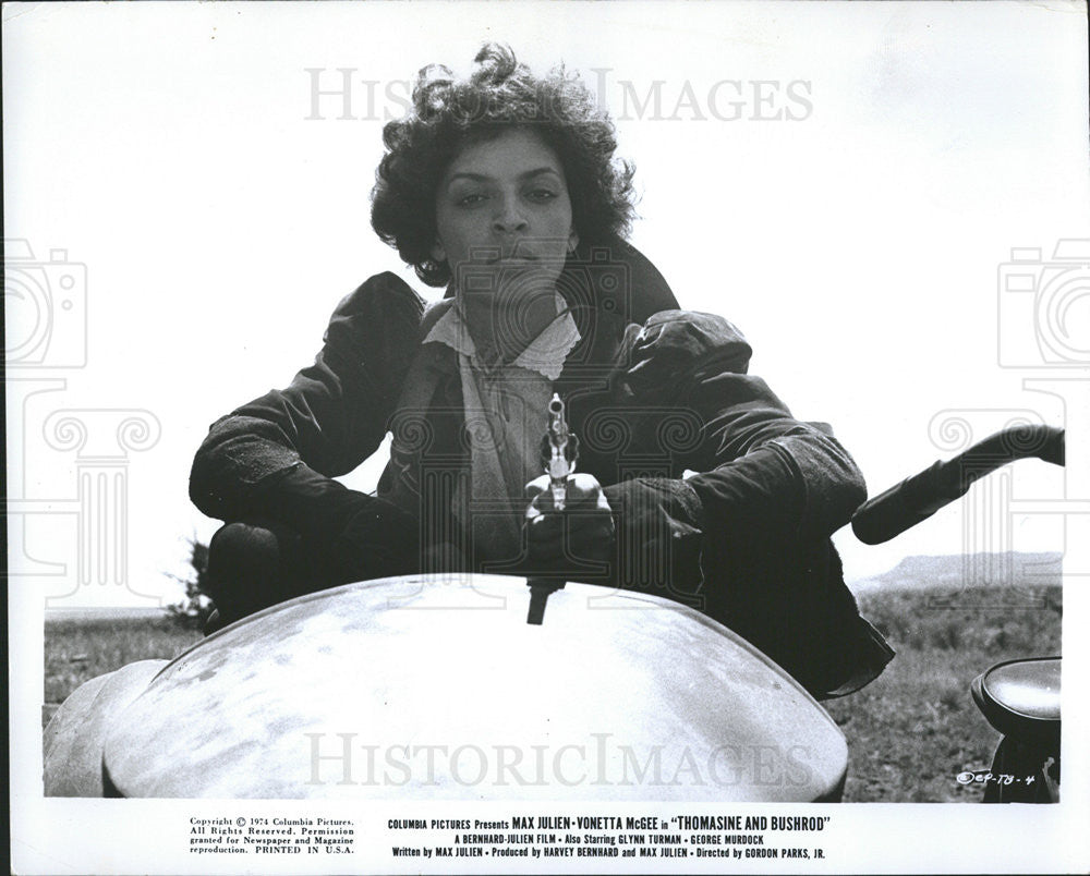 1974 Press Photo Actress Vonetta McGee, &quot;Thomasine and Bushrod&quot; - Historic Images