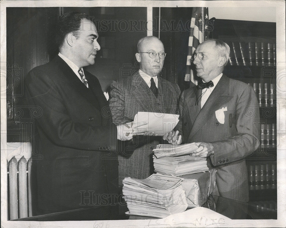 1946 Press Photo Judge Jarecki at the Bar Associations Committee Elections - Historic Images