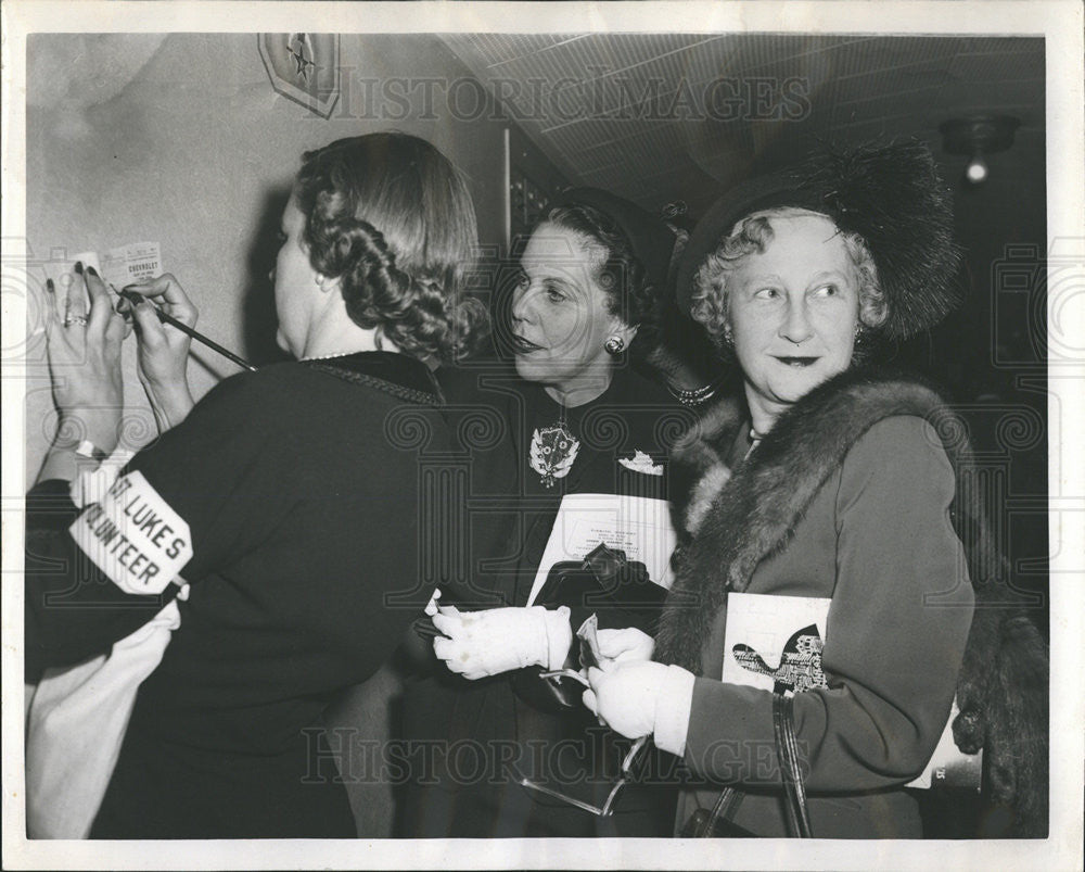 1949 Press Photo Sheppard Roberts. - Historic Images