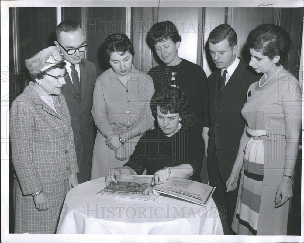 1962 Press Photo Val Lauder, Betty House, Don Ephraim The Daily News Scrapbook - Historic Images