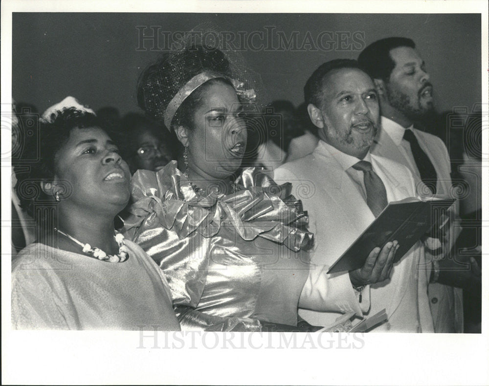 1985 Press Photo Johnnie Colemon,Jesse Jackson at New Christ Universalist Temple - Historic Images