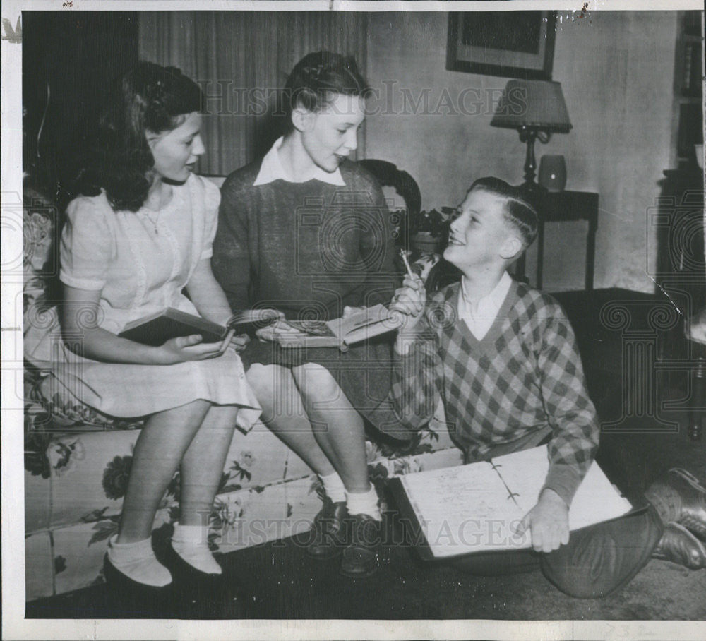 1949 Press Photo Irene Mansfeldt Children Terry Irene John Trial Testify - Historic Images