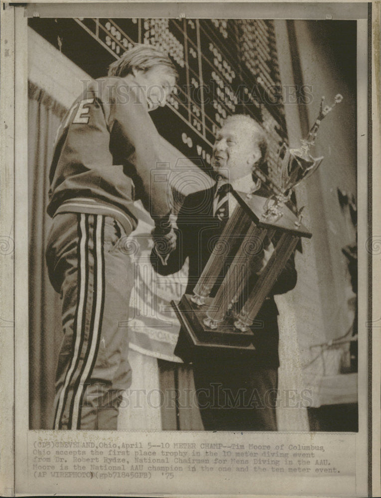 1975 Press Photo Tim Moore Columbus Ohio 10 Meter Champ - Historic Images