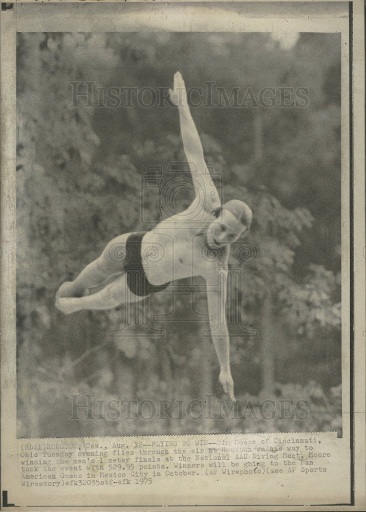 1975 Press Photo Tim Moore Ohio National AAU Diving Meet - Historic Images