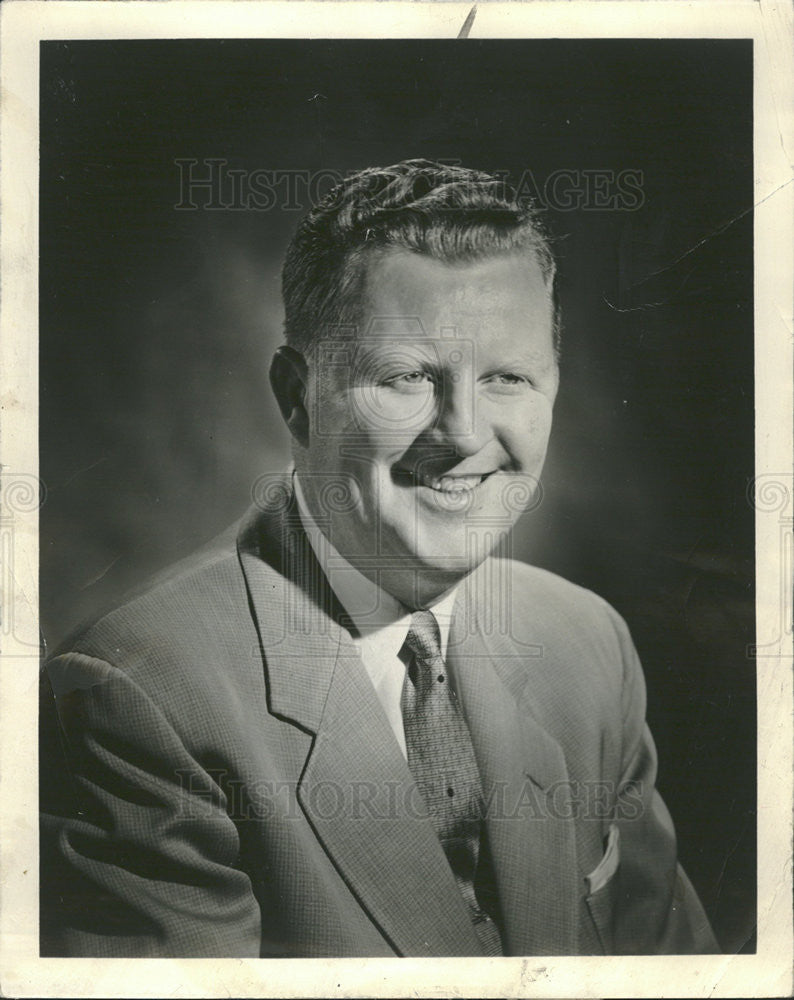 1961 Press Photo Sterling C. Quinlan, ABC vice president, TV-radio chairman. - Historic Images