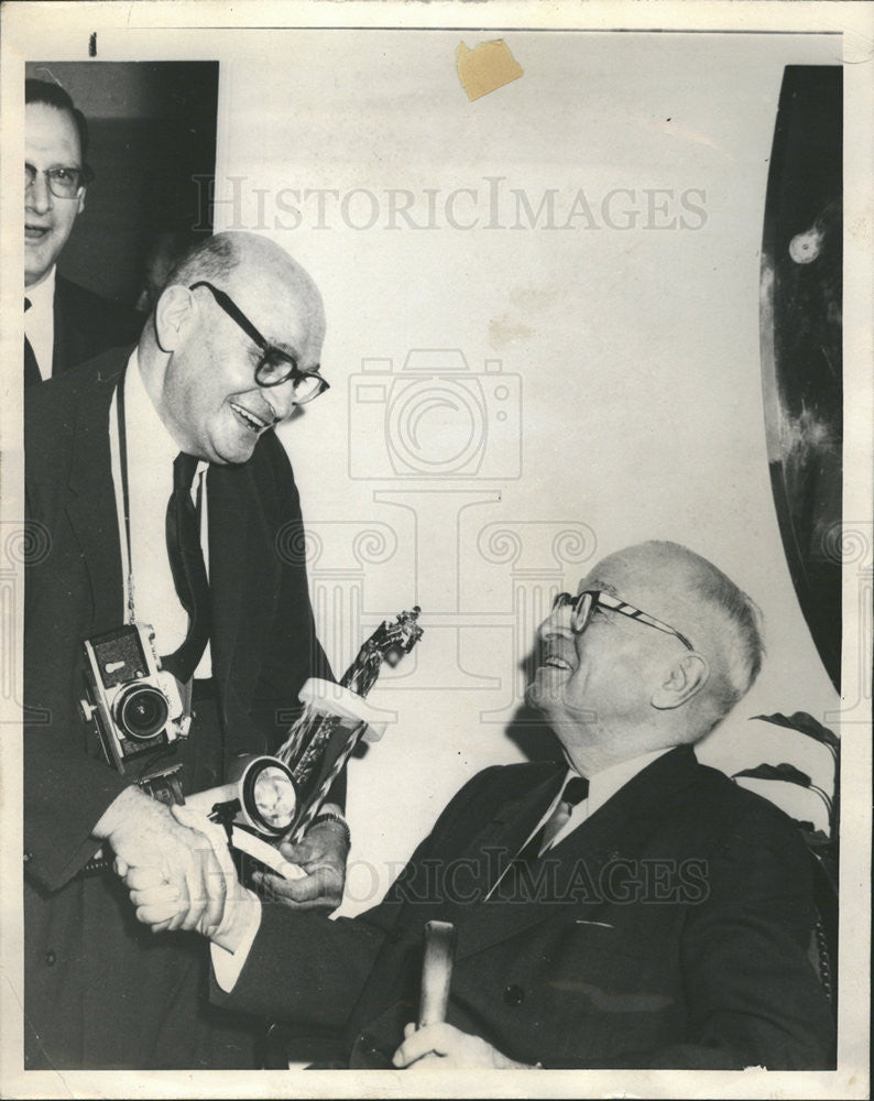 1967 Press Photo  Former Pres Truman Presenting Award to Mike Rotunno - Historic Images