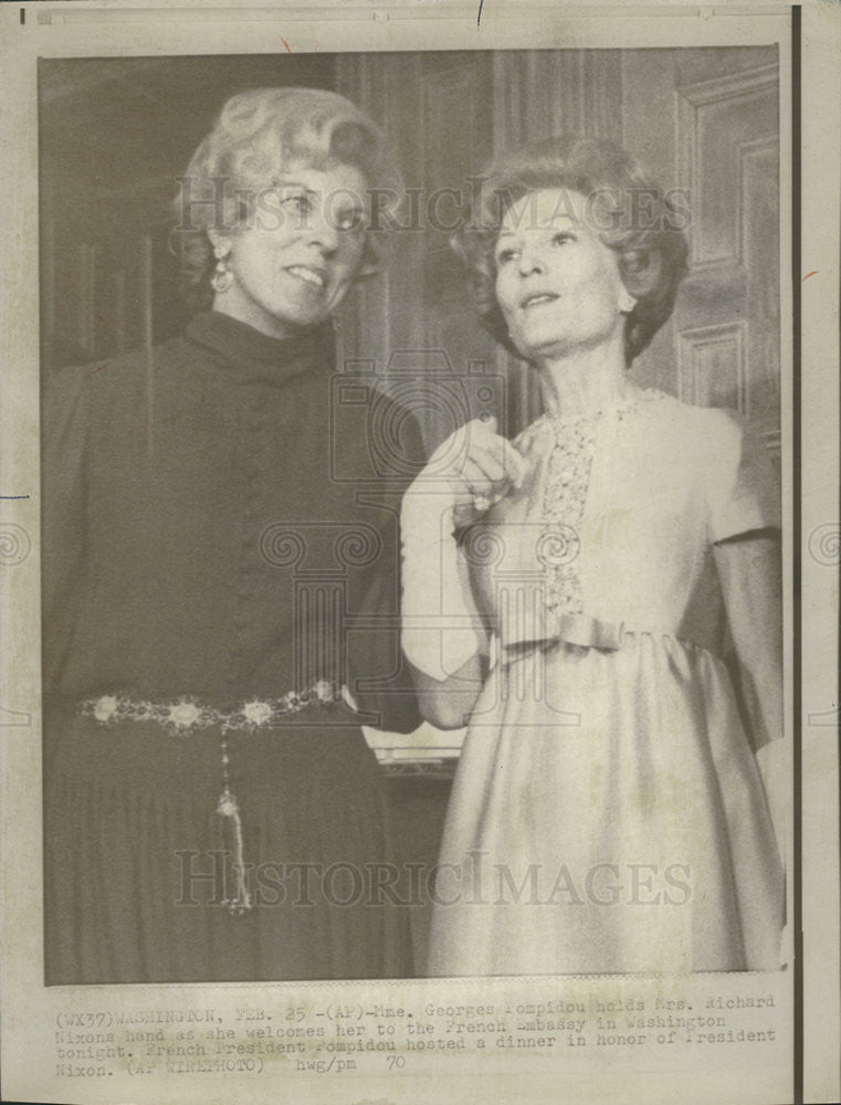 1970 Press Photo Mme. George Pompidou Mrs. Richard Nixon At US Dinner For Nixon - Historic Images