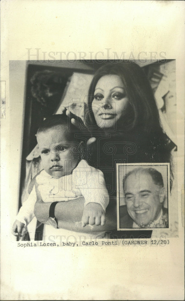 1970 Press Photo Sophia Loren&#39;s new baby &amp; husband Carlo Ponti - Historic Images