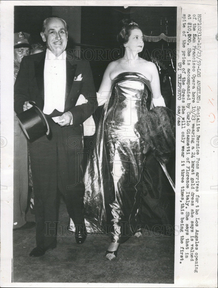 1959 Press Photo Socialite Bernice Pons Los Angeles Opera 24 Karat Gold Dress - Historic Images