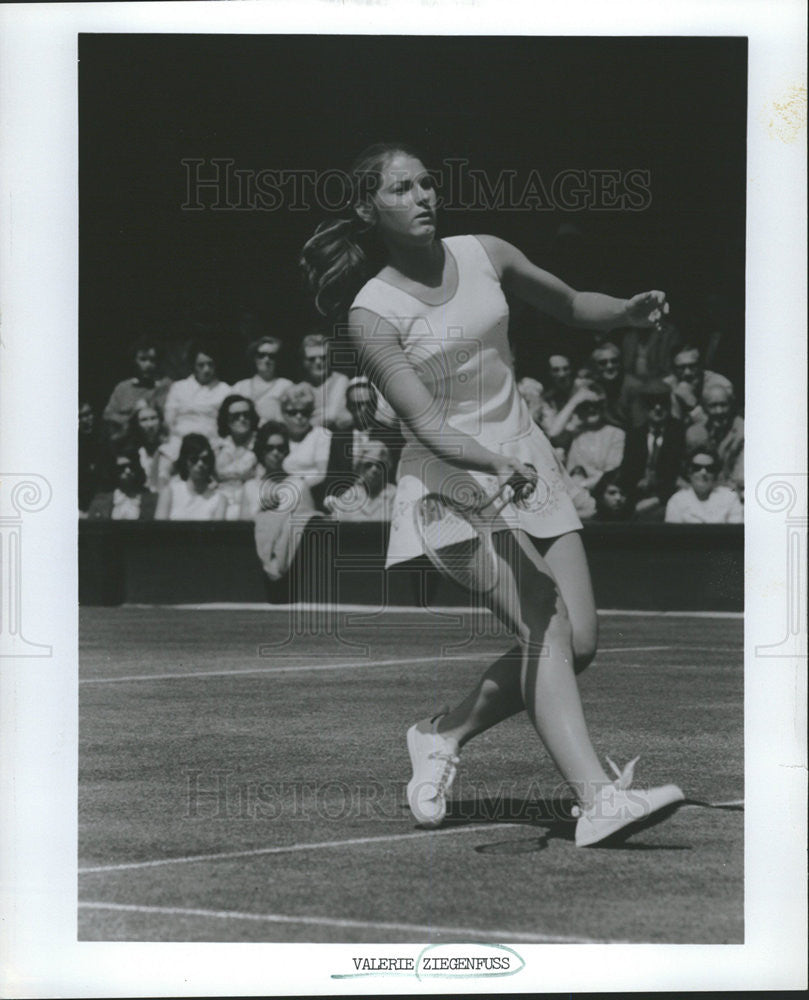 1974 Press Photo Valerie Ziegenfuss tennis - Historic Images