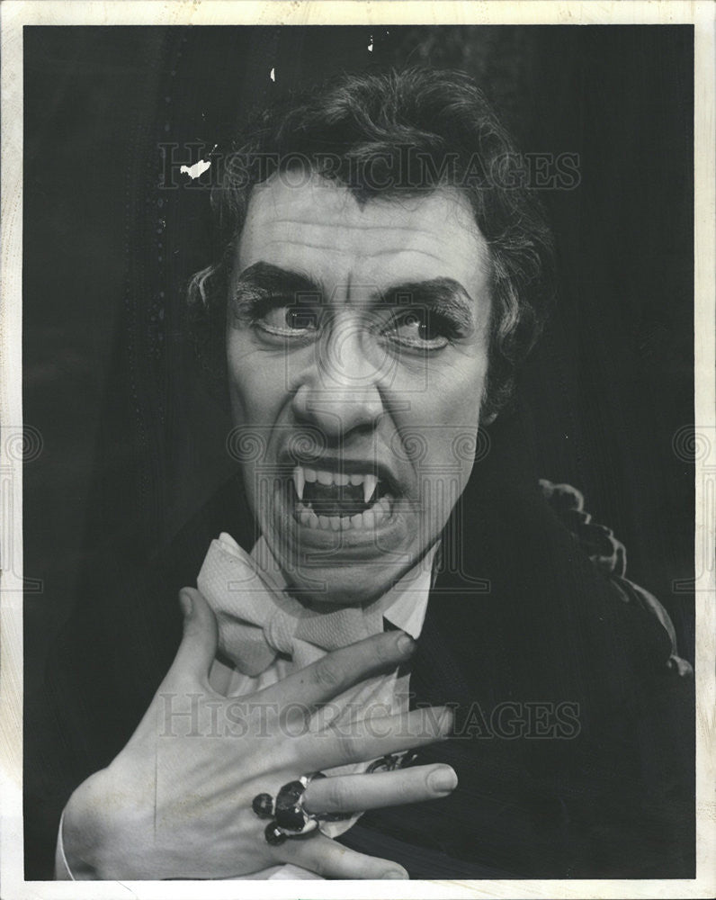 1973 Press Photo Bob Zay Dracula title role - Historic Images