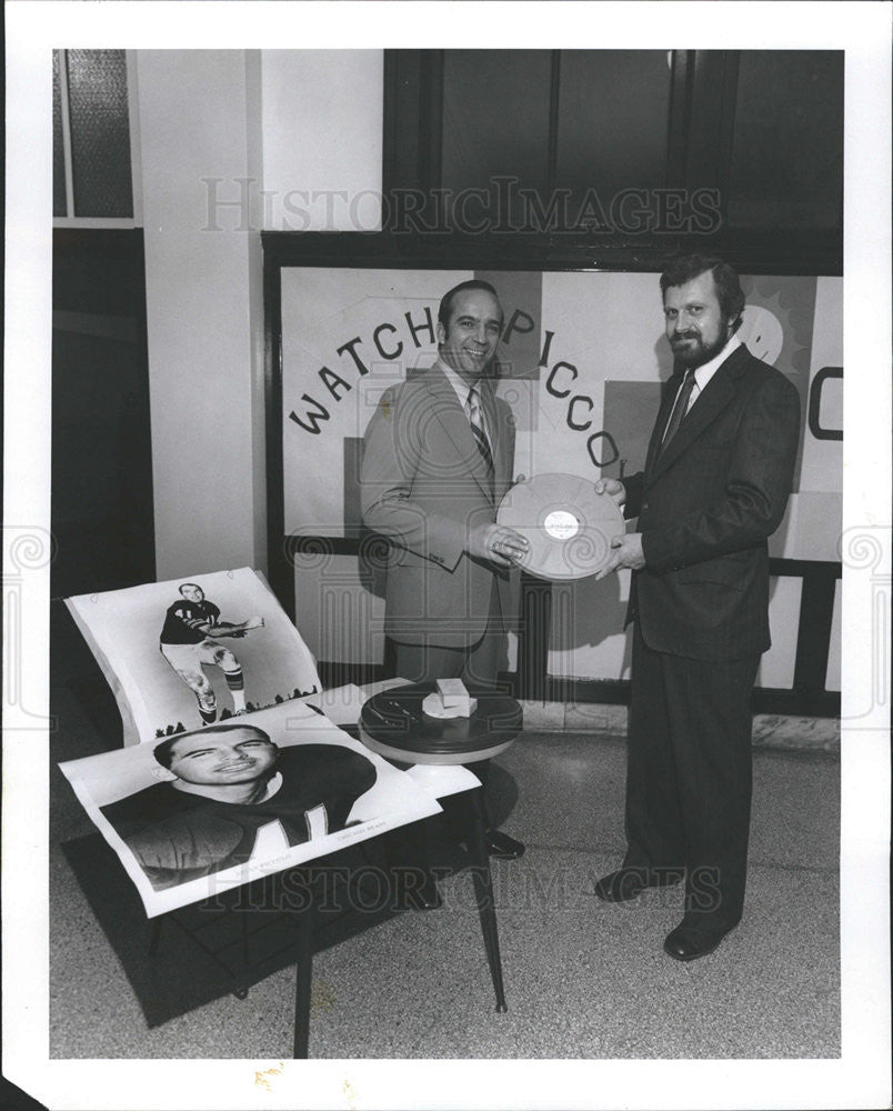 1973 Press Photo Ken Van Spankerin Principal Brian Piccolo Elementary Middle - Historic Images