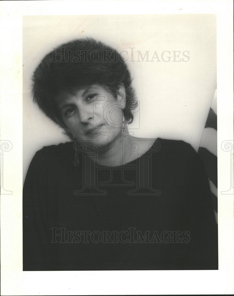 1993 Press Photo Marlene Zuccero,director - Historic Images