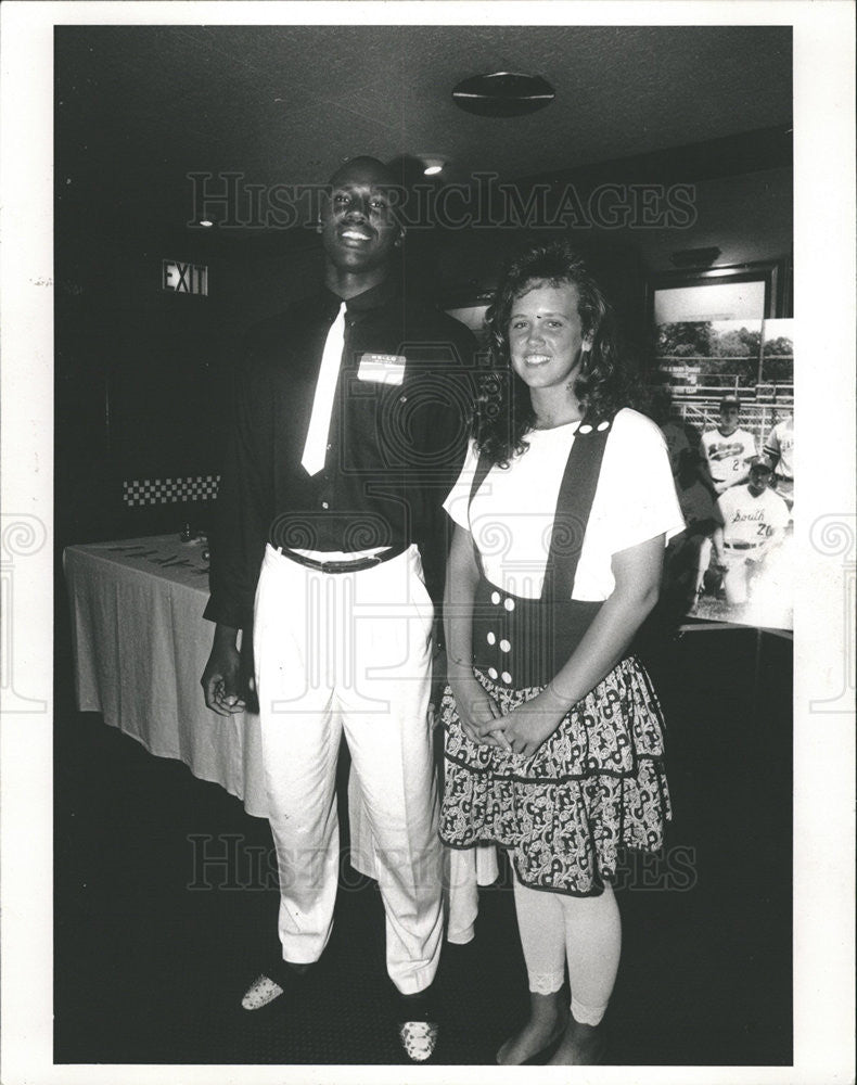 1990 Press Photo Dan Wilson,U of Minn and Tina Zuccolo,Softball player of year - Historic Images