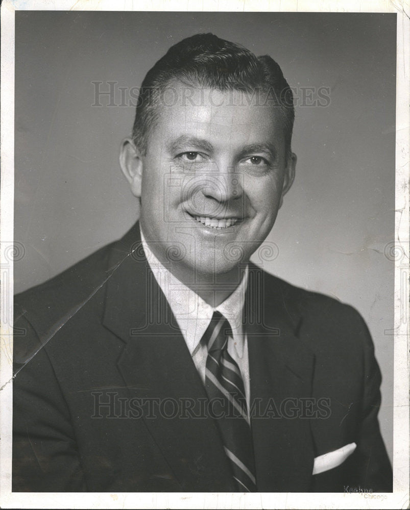 1950 Press Photo Earl T Zweifel,chairman Exec of Chicago Auto SHow - Historic Images