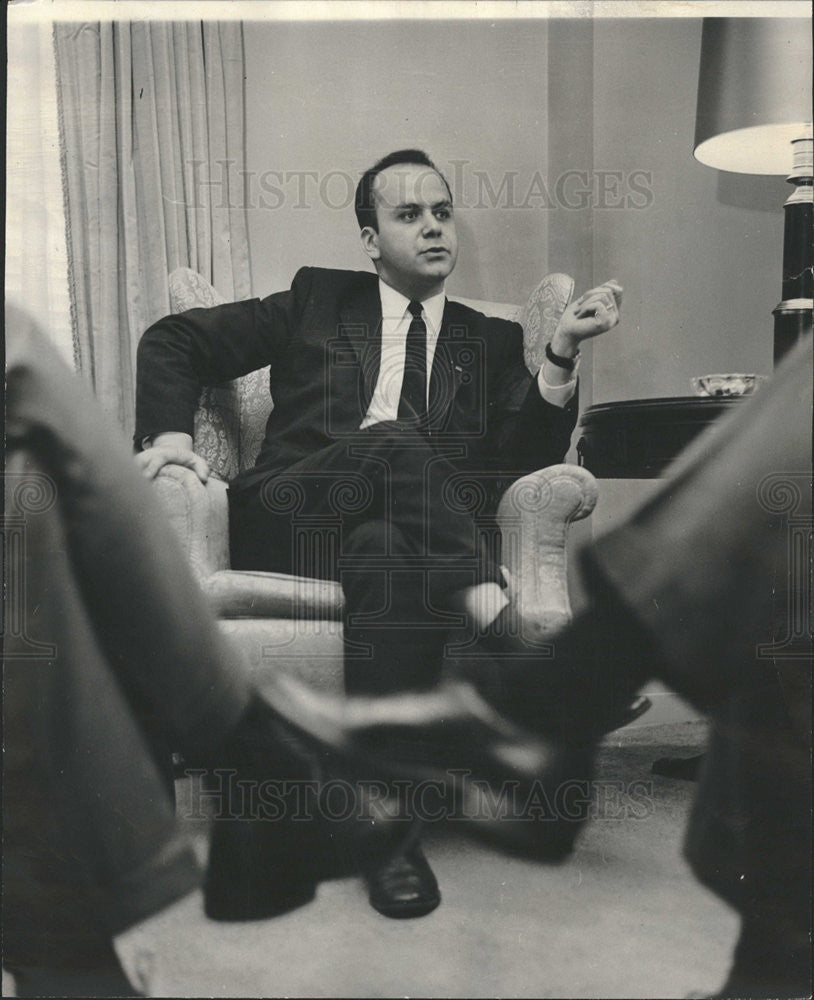 1965 Press Photo Cetin Yuregir, Publisher Of The Yeni Adana, Visits Chicago - Historic Images