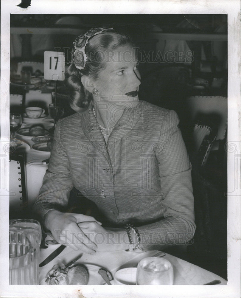 1955 Press Photo Mrs. J.B. Mullen Jr. Wears Checkered Suit At Society Luncheon - Historic Images