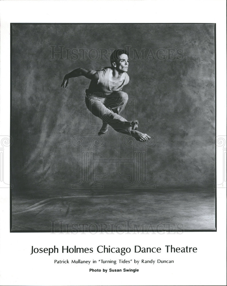 1992 Press Photo Patrick Mullaney in  Randy Duncan&#39;s &quot;Turning Tides&quot; Dance - Historic Images