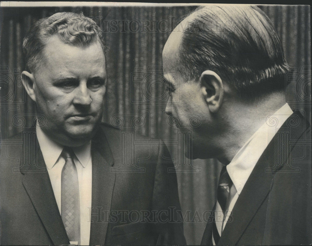 1965 Press Photo Sterling Quinlan,VP Field Ent. Sol Polk,Pres of Polk Bros - Historic Images