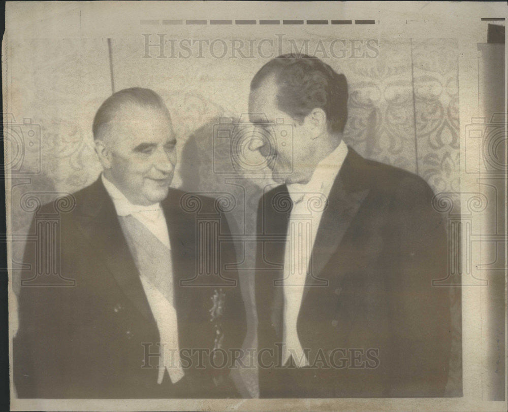 1970 Press Photo Pres Richard Nixon with Pres Georges Pompidou of France - Historic Images