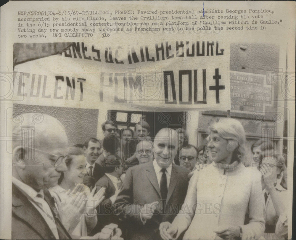 1969 Press Photo French Candidate for President Pompidou &amp; Wife Claude - Historic Images