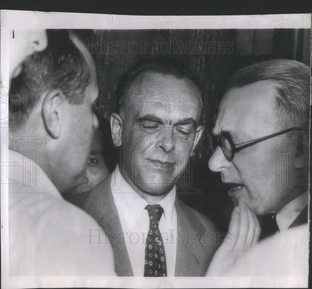 1951 Press Photo Interpreter With Amb Vladimir Prochazka Asked To Free WM Oatis - Historic Images