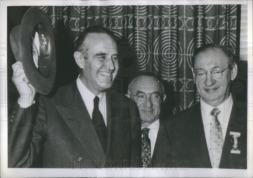 1956 Press Photo Ny Gov A Harriman,Pres of union A Rose,N Spector - Historic Images