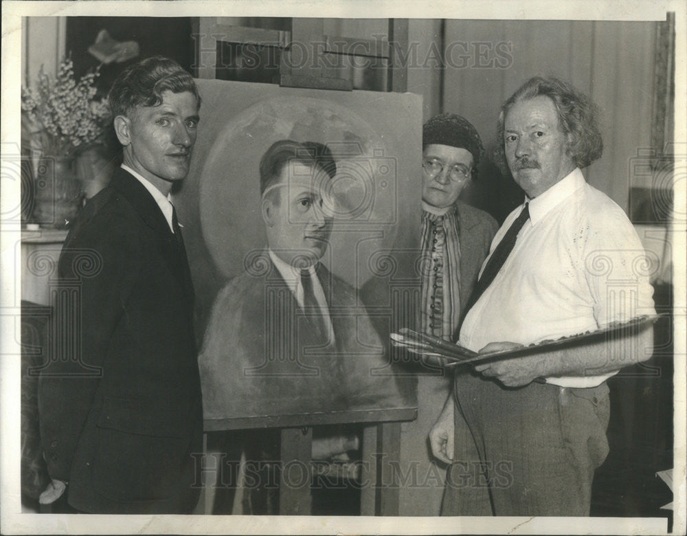 1935 Press Photo Chauffeur Peter McKeown (L) &amp; Artist Ksador J. Muller &amp; Wife - Historic Images