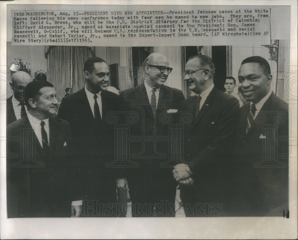 1965 Press Photo President Johnson with New Appointees - Historic Images