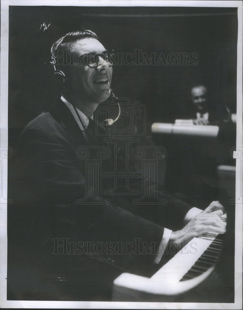 1957 Press Photo Jose Melis - Historic Images