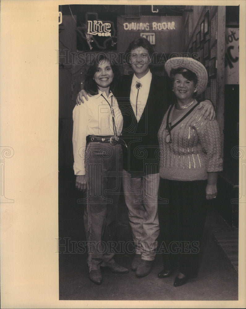 1993 Press Photo Martha, Rich, Merle Goldblatt - Historic Images