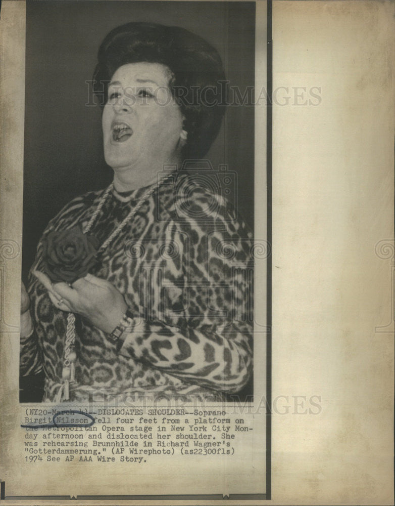 1974 Press Photo Birgit Nilsson Operatic Soprano Singer Metropolitan Opera - Historic Images