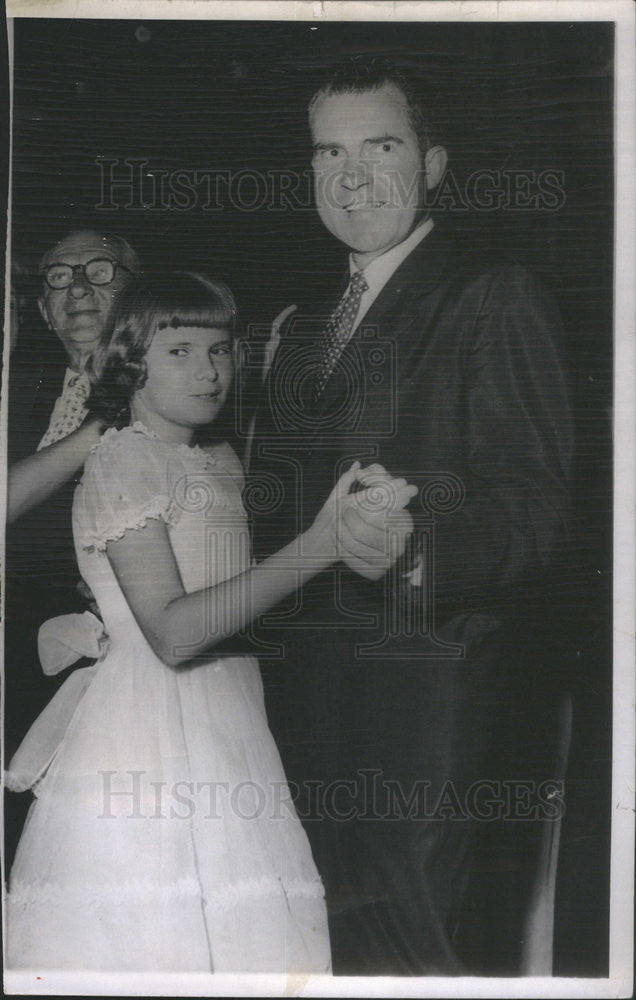 1957 Press Photo VP Richard Nixon and daughter Patricia - Historic Images