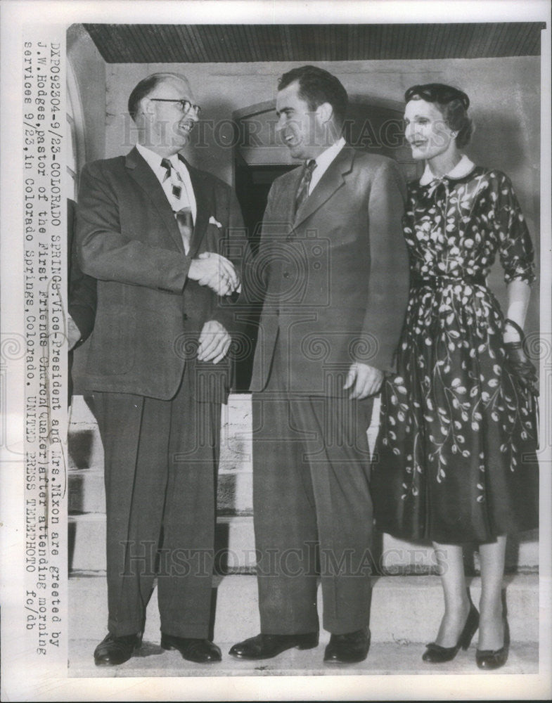 1956 Press Photo Vice President and Mrs Richard Nixon, Pastor JW Hodges - Historic Images