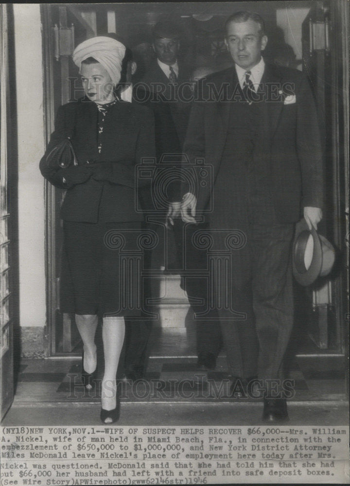 1946 Press Photo Mrs William A Nickel and NY DA Miles McDonald. - Historic Images